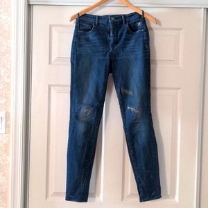 5 for $25 Pilcro Superscript distressed detail stretch denim